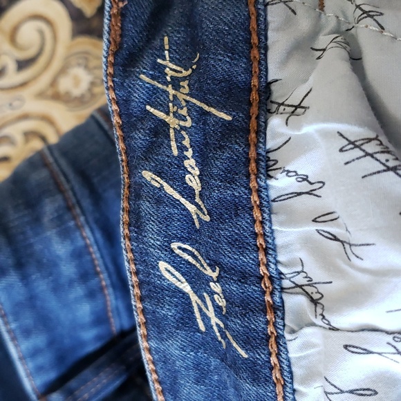 44-T💛 White House Black Market Feel beautiful Sz 10R Boot Leg Women's Jeans - Picture 7 of 8